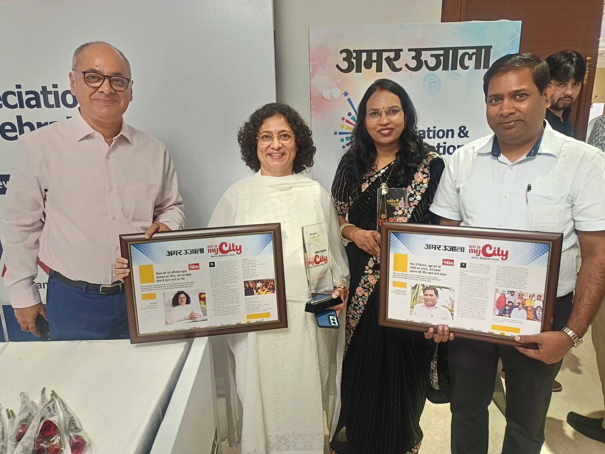 रेनबो हॉस्पिटल बहराइच के संस्थापक एवं प्रसिद्ध बाल रोग विशेषज्ञ डॉ. सोमनाथ मौर्य जी  को  उत्तर प्रदेश के माननीय उपमुख्यमंत्री श्री ब्रजेश पाठक जी द्वारा लखनऊ में सम्मानित किया गया।